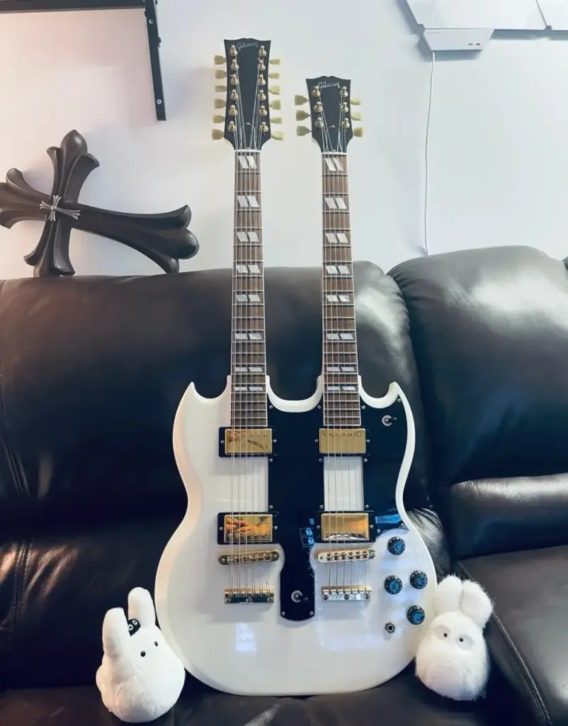 Gibson EDS-1275 double manche blanche