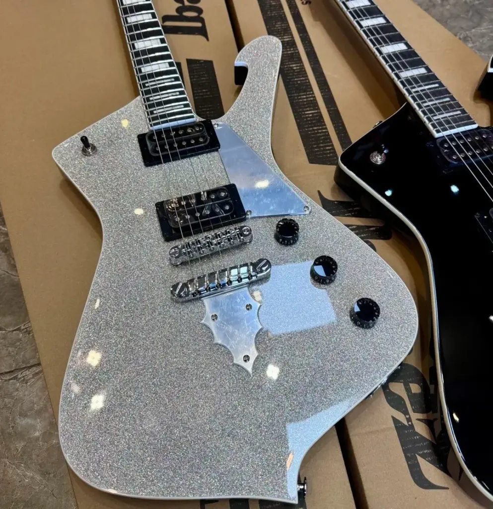 Ibanez Iceman signature finition argent pailleté